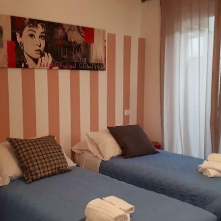 Dolci Notti Di Maga Cacao Civitanova Marche Exterior foto